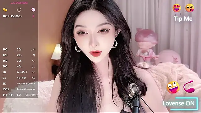 Snapshot of vyizh- chatting on 06-08-26, 01:11 vyizh- online show from 06-08-26, 01:11