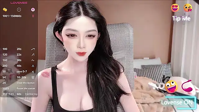 Snapshot of vyizh- chatting on 05-21-26, 01:30 vyizh- online show from 05-21-26, 01:30