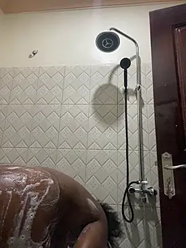 Dellah26 online show from 11-16-25, 07:46