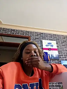 Dellah26 online show from 10-20-25, 06:30