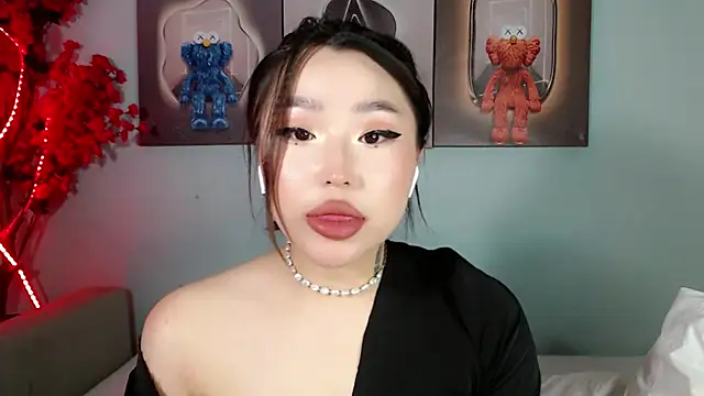 Snapshot of ichiben chatting on 02-10-25, 08:31 ichiben online show from 02-10-25, 08:31