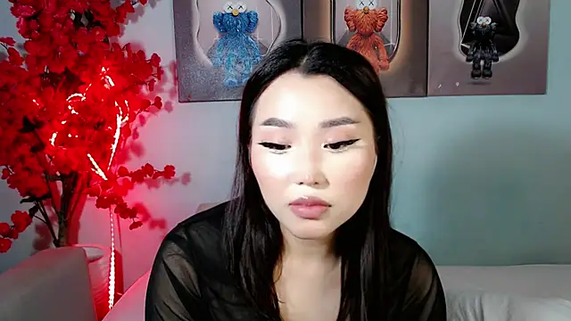 Snapshot of ichiben chatting on 10-17-25, 11:23 ichiben online show from 10-17-25, 11:23