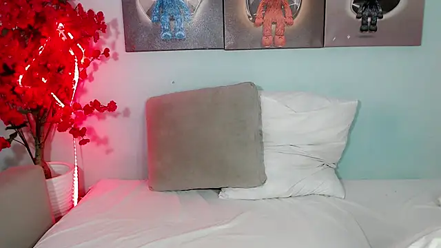 Snapshot of ichiben chatting on 10-09-25, 05:19 ichiben online show from 10-09-25, 05:19