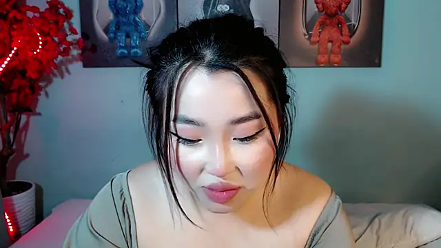 Snapshot of ichiben chatting on 03-17-25, 10:06 ichiben online show from 03-17-25, 10:06