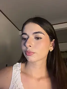 Coralinee 01 online show from 03-07-26, 12:39