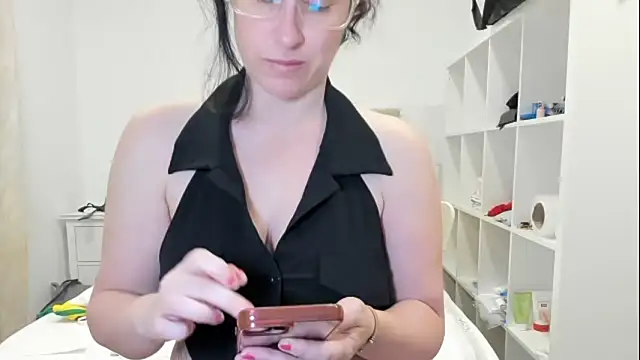 emmita69  online show from 01-15-26, 10:46