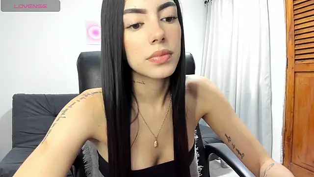 Snapshot of MerySummer chatting on 05-22-26, 05:44 MerySummer online show from 05-22-26, 05:44