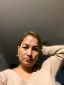 Snapshot of Jlo_69 chatting on 10-11-25, 11:28 Jlo 69 online show from 10-11-25, 11:28