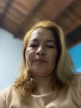 Snapshot of Jlo_69 chatting on 09-18-25, 03:42 Jlo 69 online show from 09-18-25, 03:42