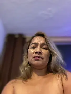 Snapshot of Jlo_69 chatting on 02-04-25, 04:37 Jlo 69 online show from 02-04-25, 04:37