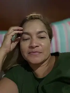 Snapshot of Jlo_69 chatting on 01-08-25, 02:46 Jlo 69 online show from 01-08-25, 02:46