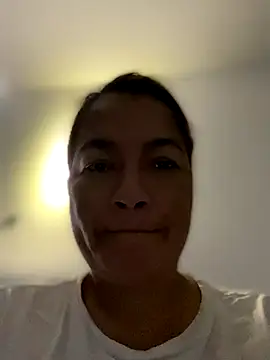 Snapshot of Jlo_69 chatting on 10-20-25, 10:49 Jlo 69 online show from 10-20-25, 10:49