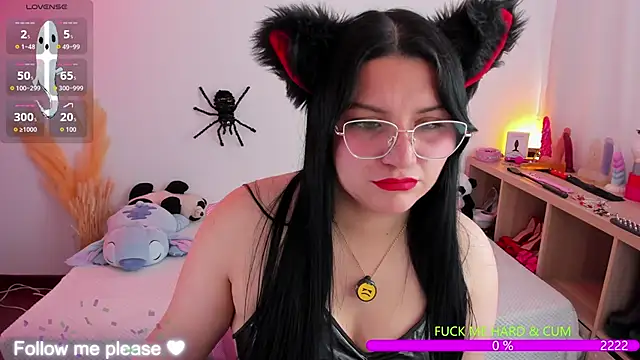 Snapshot of catha_cat chatting on 10-14-25, 06:41 catha cat online show from 10-14-25, 06:41