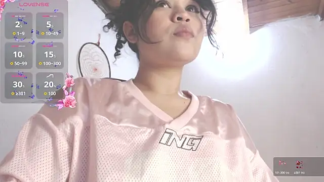 Amara18  online show from 11-10-25, 04:23