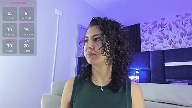 Amareto  online show from 11-14-25, 10:30