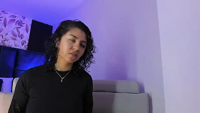 Amareto  online show from 10-15-25, 11:07