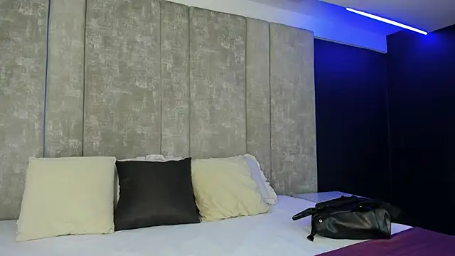 Amareto  online show from 04-14-26, 09:25