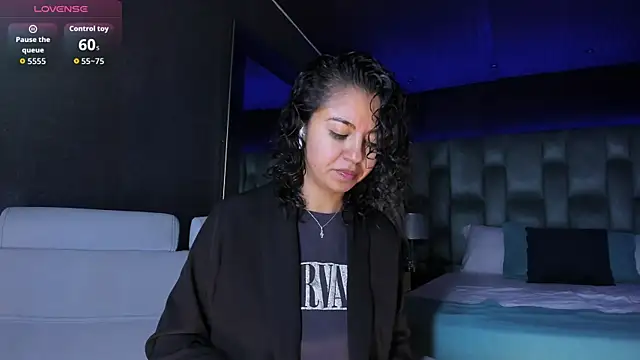 Amareto  online show from 10-09-25, 11:33