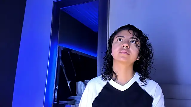 Amareto  online show from 09-18-25, 01:14