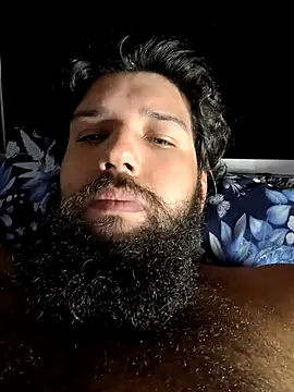 Snapshot of Luksmen chatting on 10-26-25, 01:28 Luksmen online show from 10-26-25, 01:28