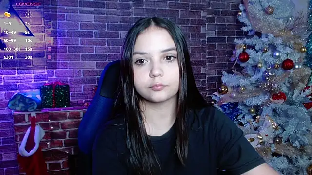 Lorena warren online show from 12-18-25, 05:12