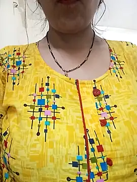 Snapshot of Hot-Shivani chatting on 02-11-26, 07:58 Hot-Shivani online show from 02-11-26, 07:58