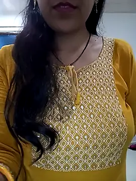 Snapshot of Hot-Shivani chatting on 02-27-25, 08:02 Hot-Shivani online show from 02-27-25, 08:02