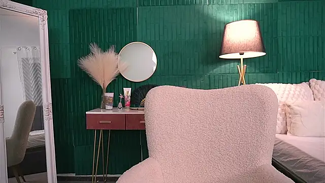 HaileyMoonn online show from 11-28-25, 04:23