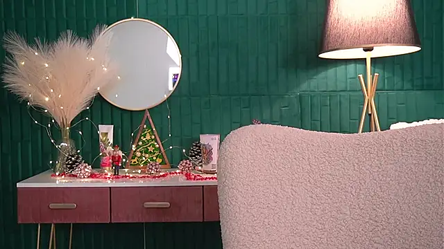 HaileyMoonn online show from 12-18-25, 04:28