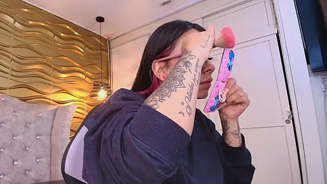 Andreita Jones online show from 03-25-26, 11:42