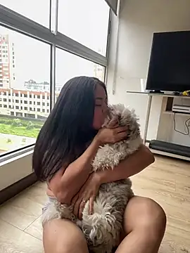 Snapshot of PetitLumiere chatting on 02-08-25, 04:14 PetitLumiere online show from 02-08-25, 04:14