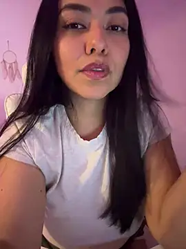 Snapshot of PetitLumiere chatting on 02-03-25, 12:58 PetitLumiere online show from 02-03-25, 12:58