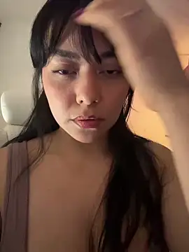 Snapshot of PetitLumiere chatting on 03-03-25, 12:34 PetitLumiere online show from 03-03-25, 12:34