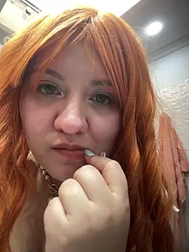 Snapshot of dannarossy_ chatting on 03-11-25, 12:39 dannarossy online show from 03-11-25, 12:39
