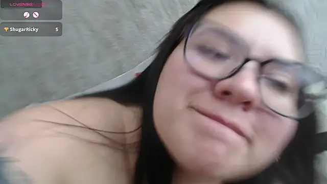 Snapshot of dannarossy_ chatting on 03-01-25, 03:49 dannarossy online show from 03-01-25, 03:49