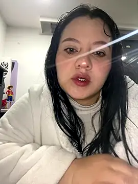 Snapshot of dannarossy_ chatting on 09-11-25, 10:04 dannarossy online show from 09-11-25, 10:04