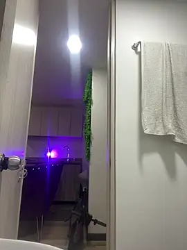 Ammy Castro online show from 03-21-26, 09:08