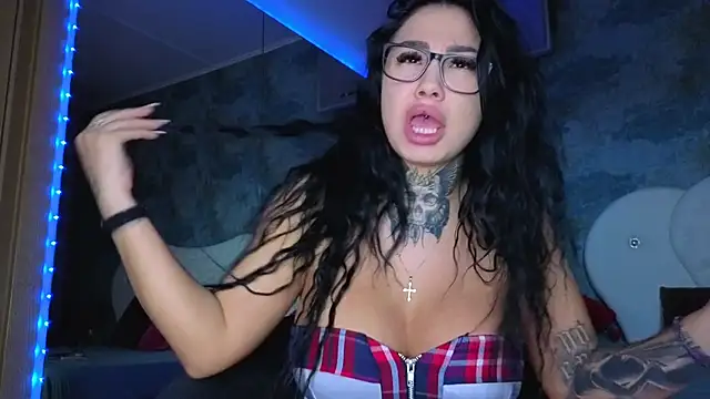 Snapshot of AngellBlackX chatting on 10-28-25, 09:30 AngellBlackX online show from 10-28-25, 09:30