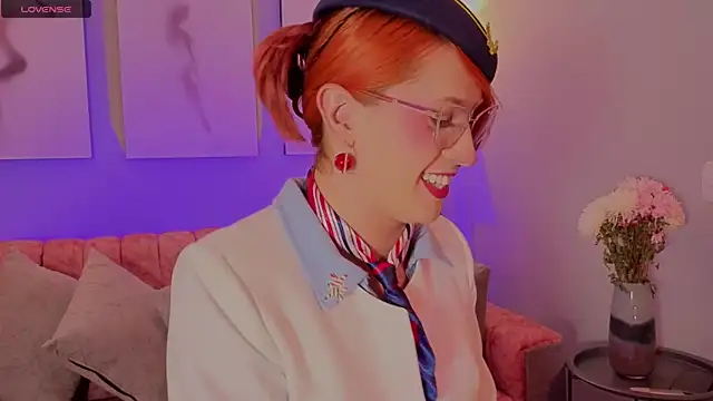 Juliana Saenzz online show from 10-13-25, 03:30