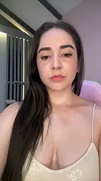 Victoria-And1 online show from 11-19-25, 01:16