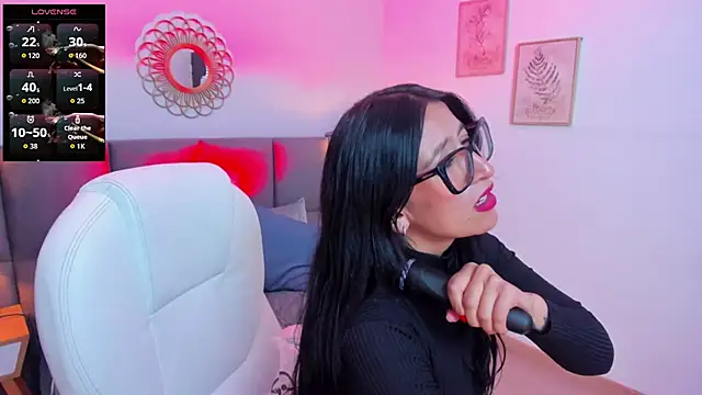 kira moon   online show from 04-05-26, 02:57