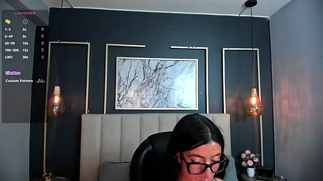 Snapshot of kira_moon__ chatting on 09-29-25, 09:20 kira moon online show from 09-29-25, 09:20