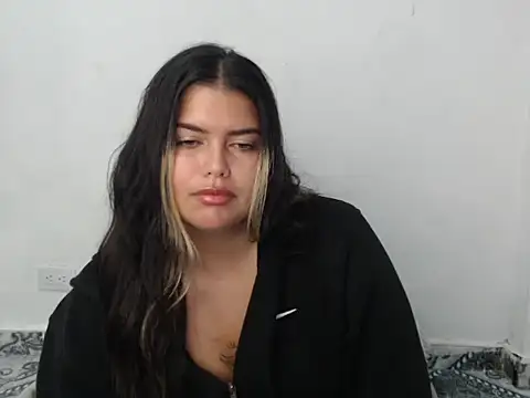 Snapshot of sweetkitty_16 chatting on 05-31-26, 06:41 sweetkitty 16 online show from 05-31-26, 06:41