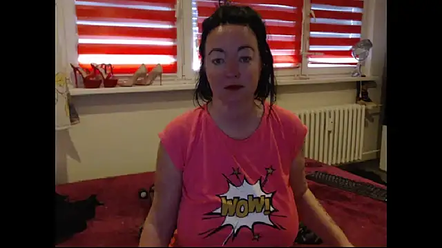 Snapshot of Alexie33 chatting on 04-22-26, 07:37 Alexie33 online show from 04-22-26, 07:37