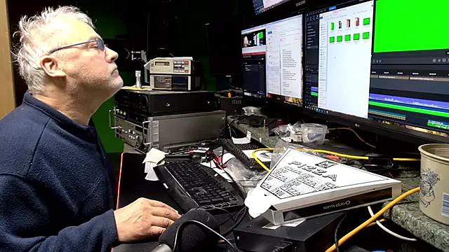 ButtCrackShowing-OOPS online show from 03-23-26, 06:30