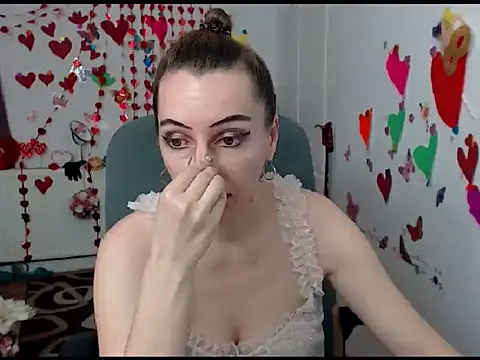 EvelynAngell online show from 03-13-25, 01:18