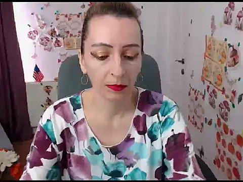 EvelynAngell online show from 09-19-25, 06:17