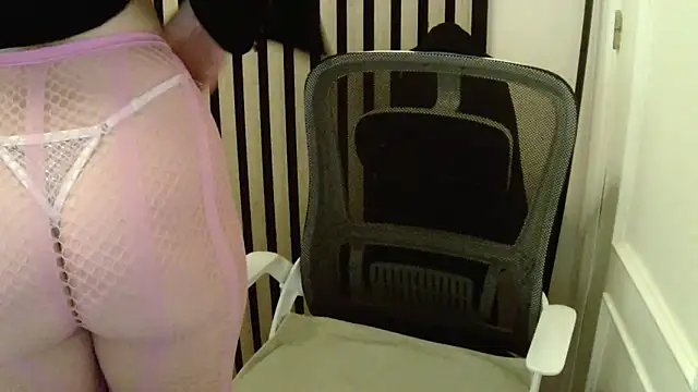 xxNoeliaxx online show from 02-17-26, 08:00