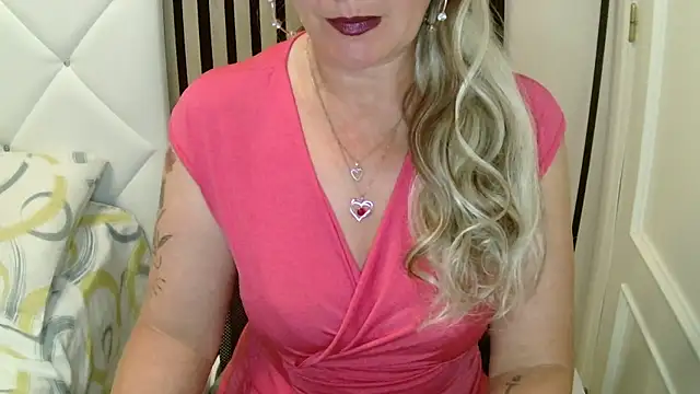 xxNoeliaxx online show from 03-05-26, 08:00