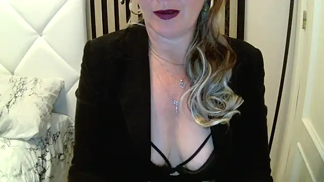 xxNoeliaxx online show from 02-09-26, 08:01